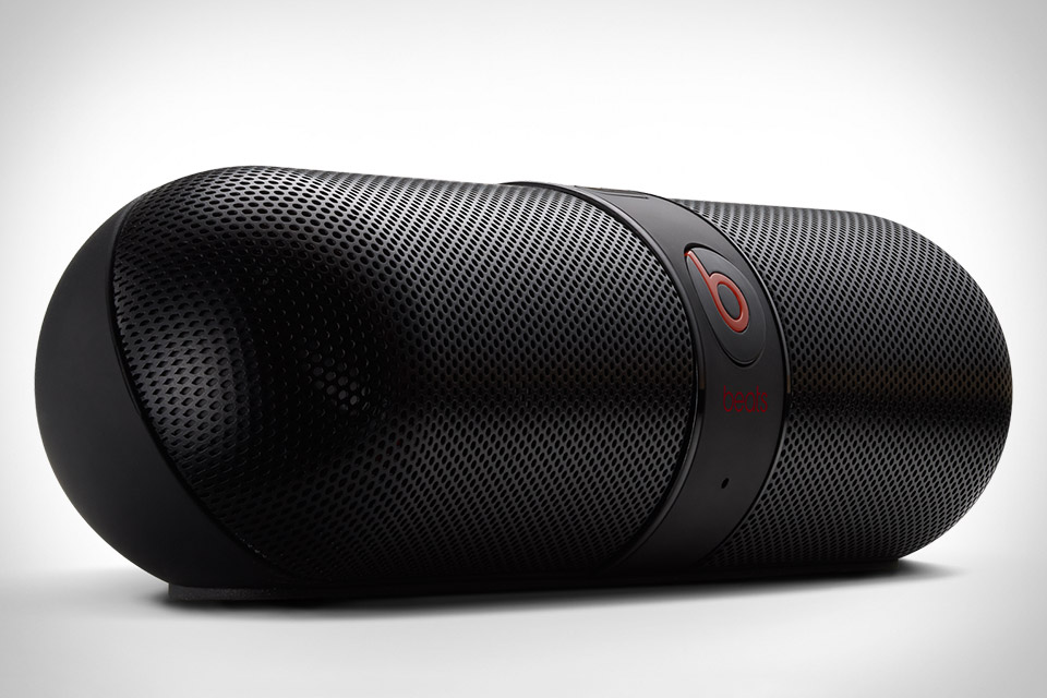 https://www.urbasm.com/wp-content/uploads/2012/10/beats-pill-xl.jpg