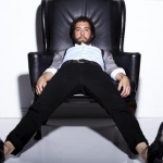 What is Jonathan Kite of 2 Broke Girls Thankful for?