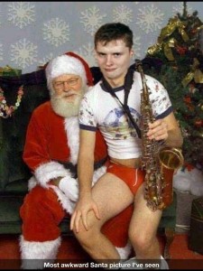 Awkward-Family-Christmas-Photo-4