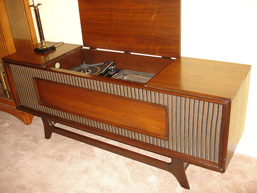 retro stereo 7