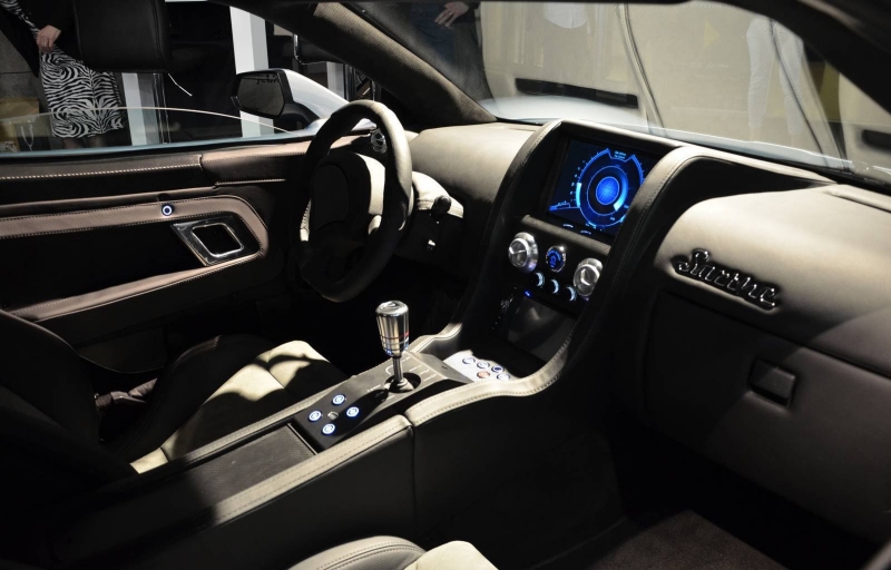 Cencer Sarthe interior dashboard