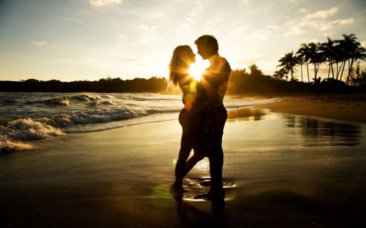 couple beach romance
